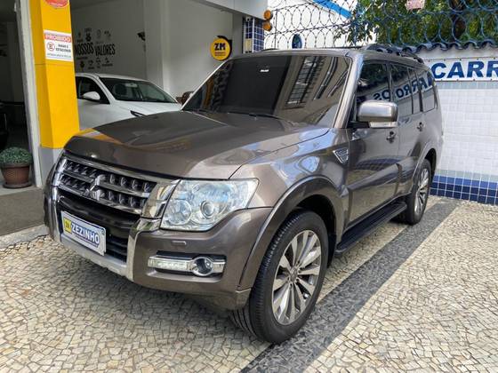 MITSUBISHI PAJERO FULL 3.8 HPE 4X4 V6 24V GASOLINA 4P AUTOMÁTICO MITSUBISHI PAJERO FULL 3.8 HPE 4X4 V6 24V GASOLINA 4P AUTOMÁTICO